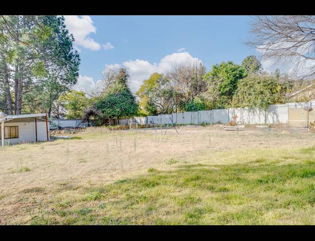 1,907M² VACANT LAND FOR SALE IN BRYANSTON